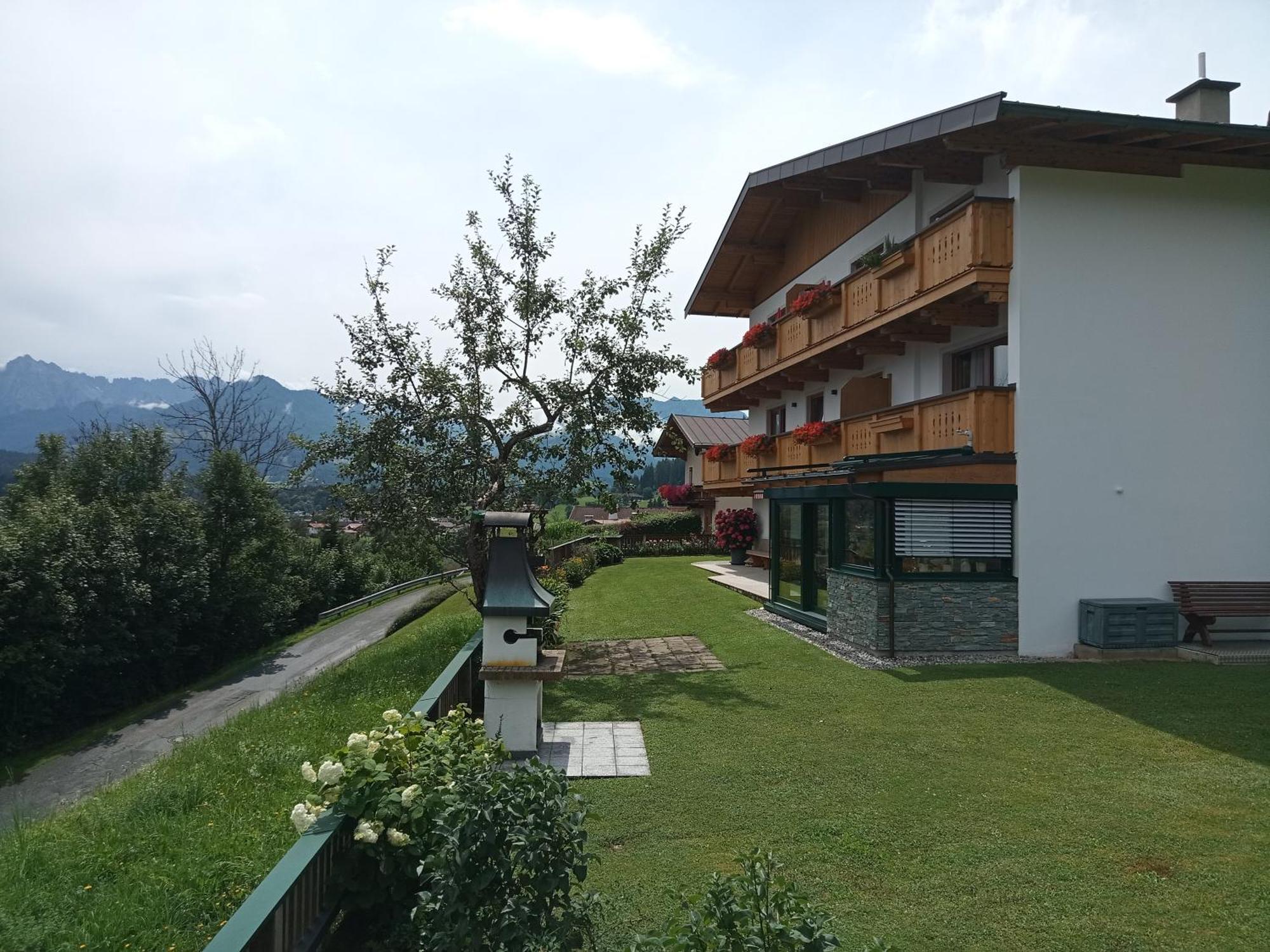 Haus Sonnleit Apartment Kössen Exterior foto