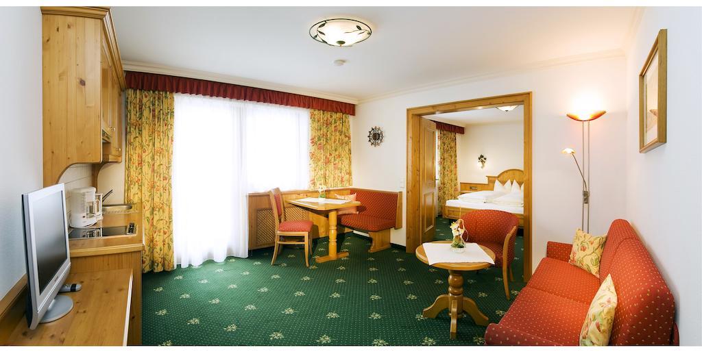 Haus Sonnleit Apartment Kössen Cameră foto